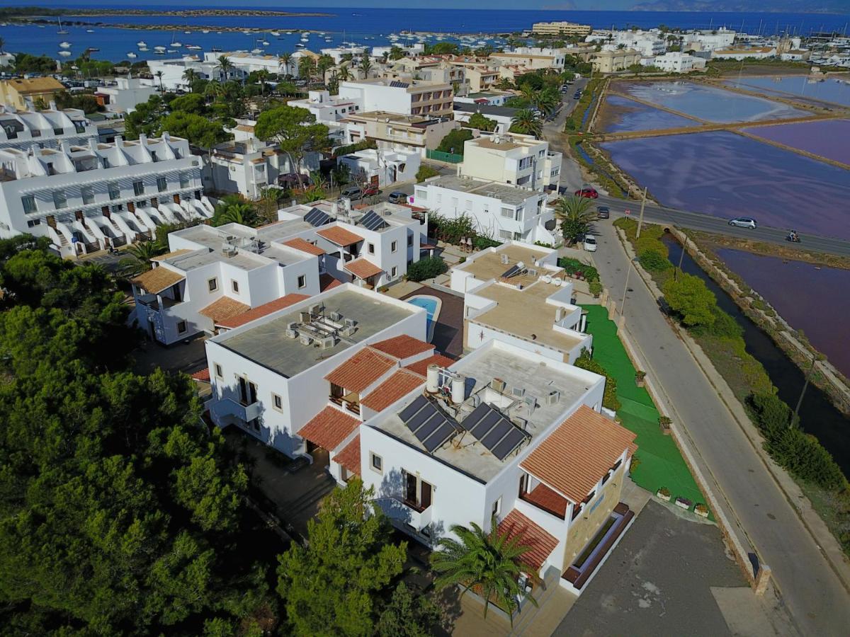 Apartamentos Mar Y Sal La Savina  Kültér fotó