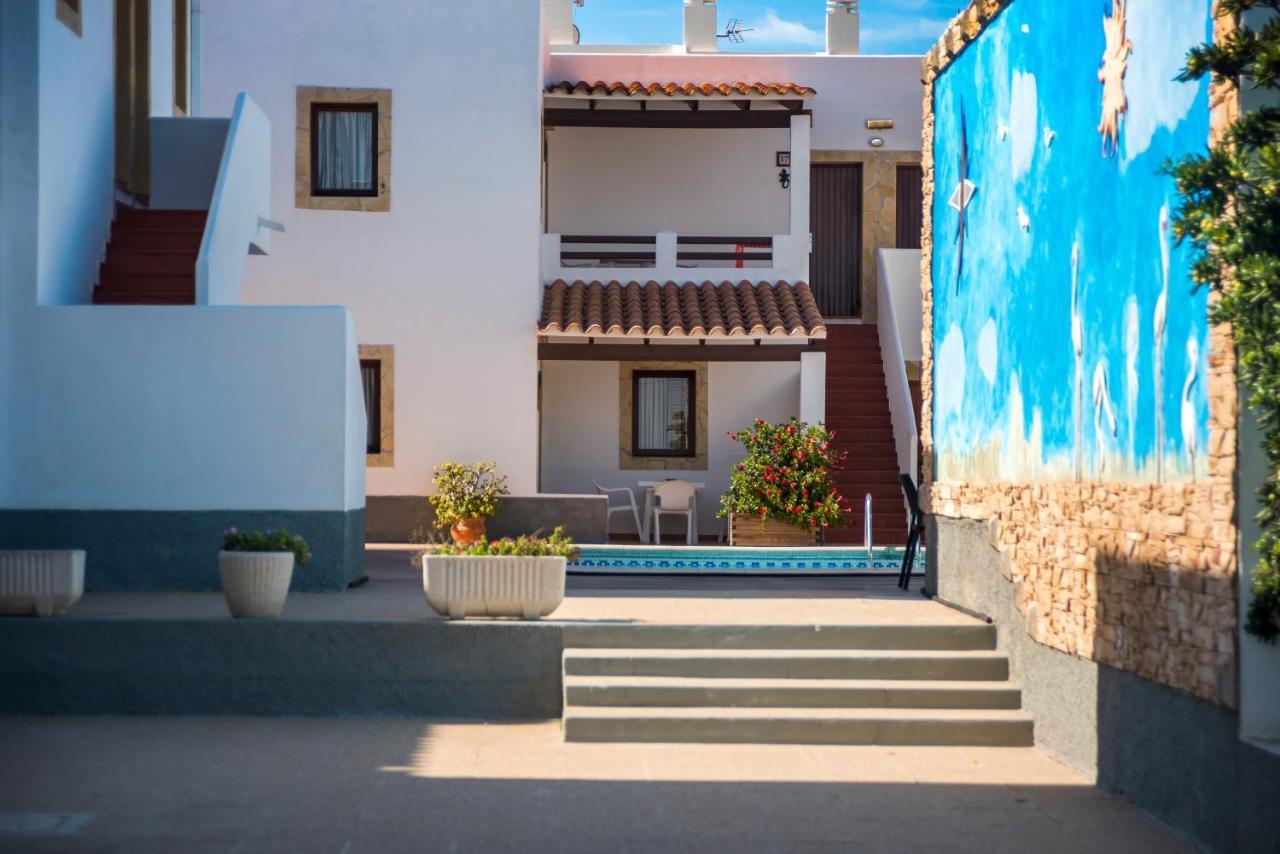Apartamentos Mar Y Sal La Savina  Kültér fotó